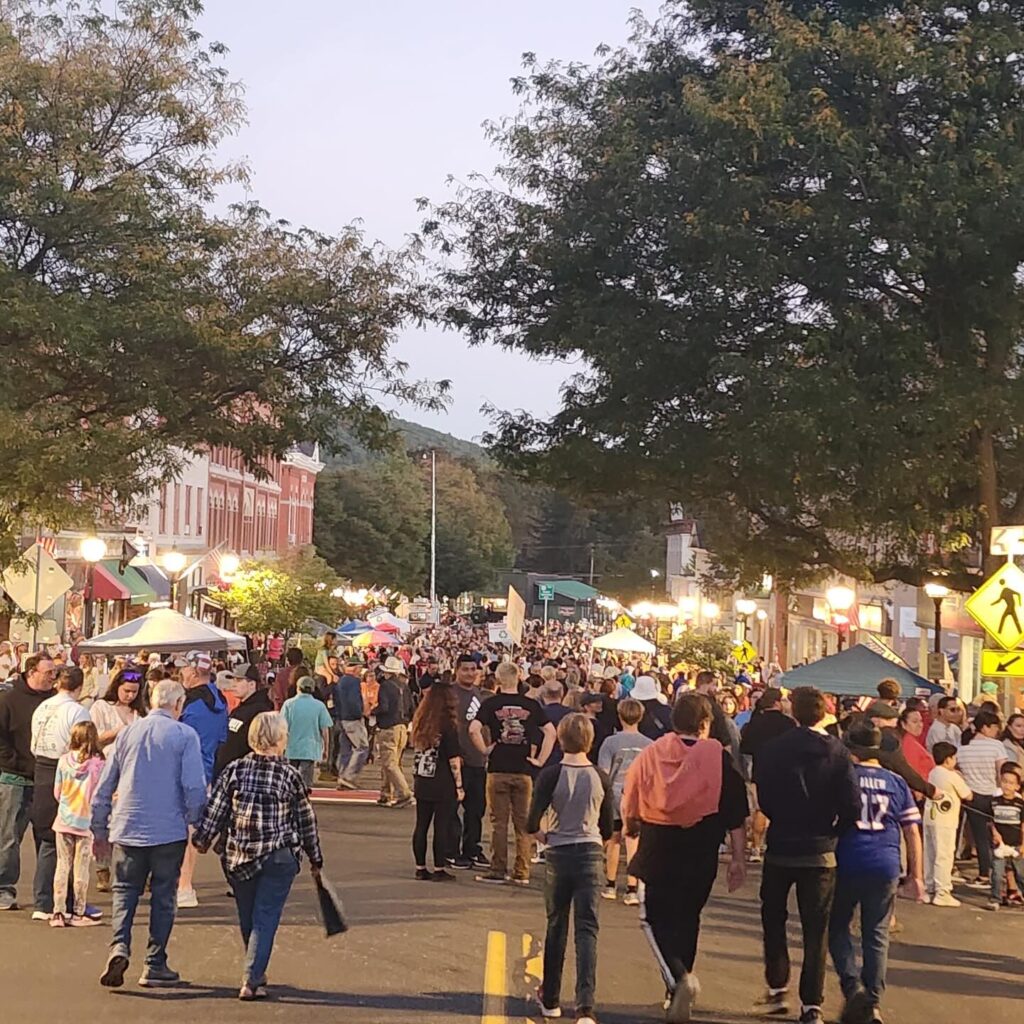 Lee Founders Weekend — downtown street
